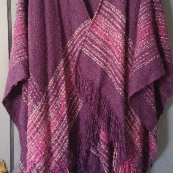 croft & barrow Sweaters - Croft & Barrow Textured Purple Poncho